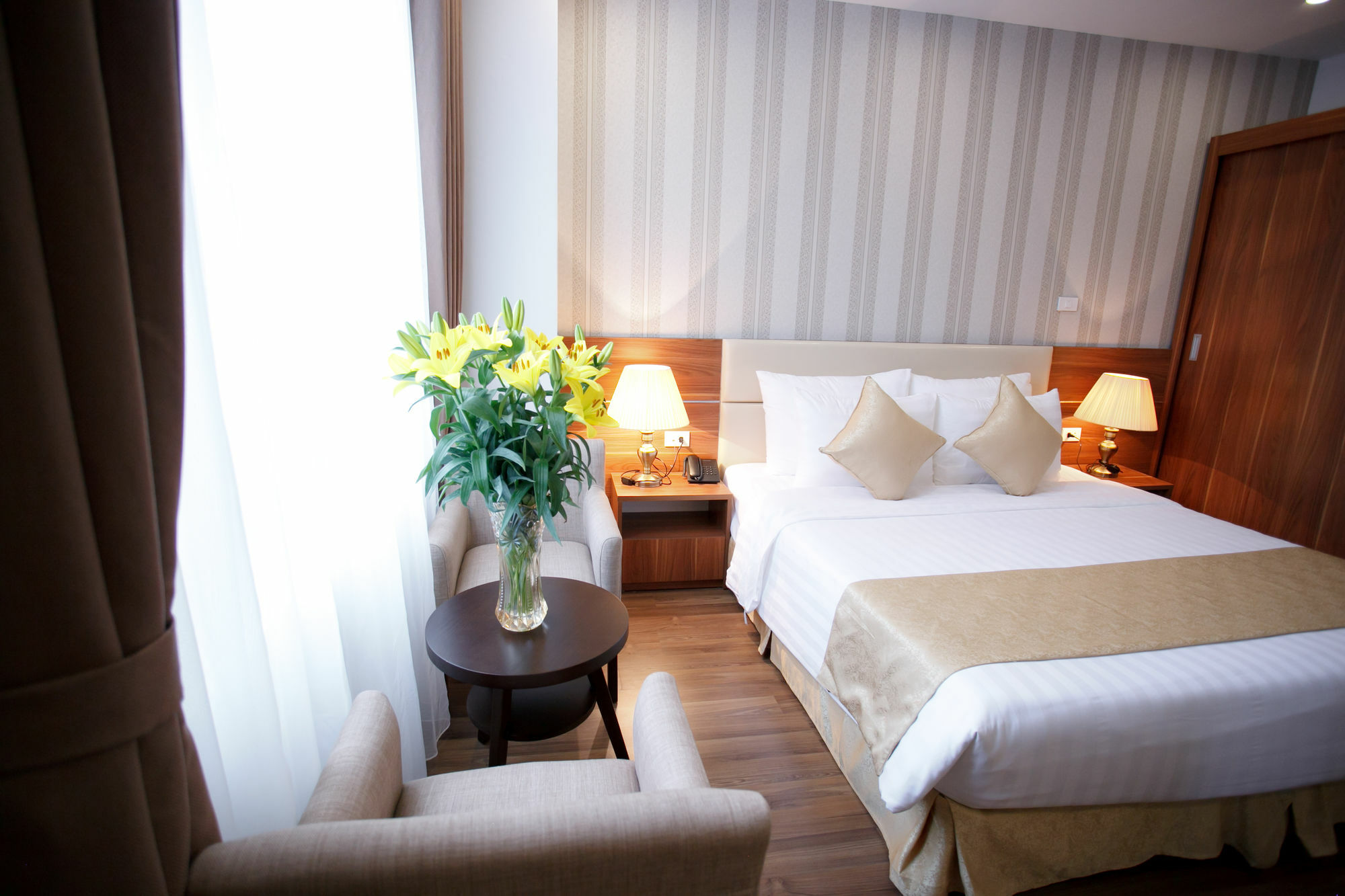 Hanoi Pomihoa Hotel Exterior photo