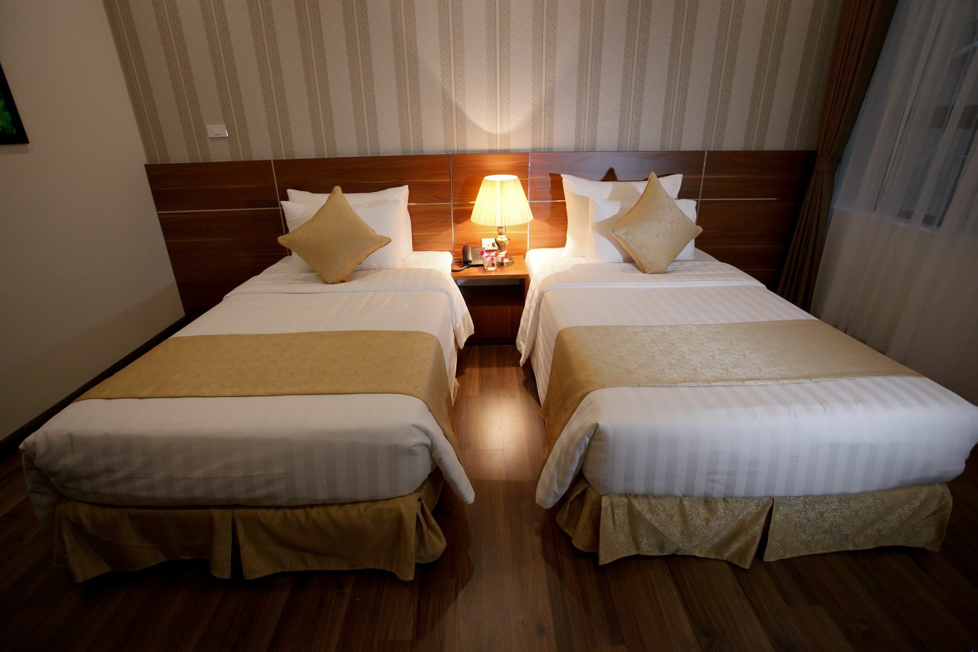 Hanoi Pomihoa Hotel Exterior photo