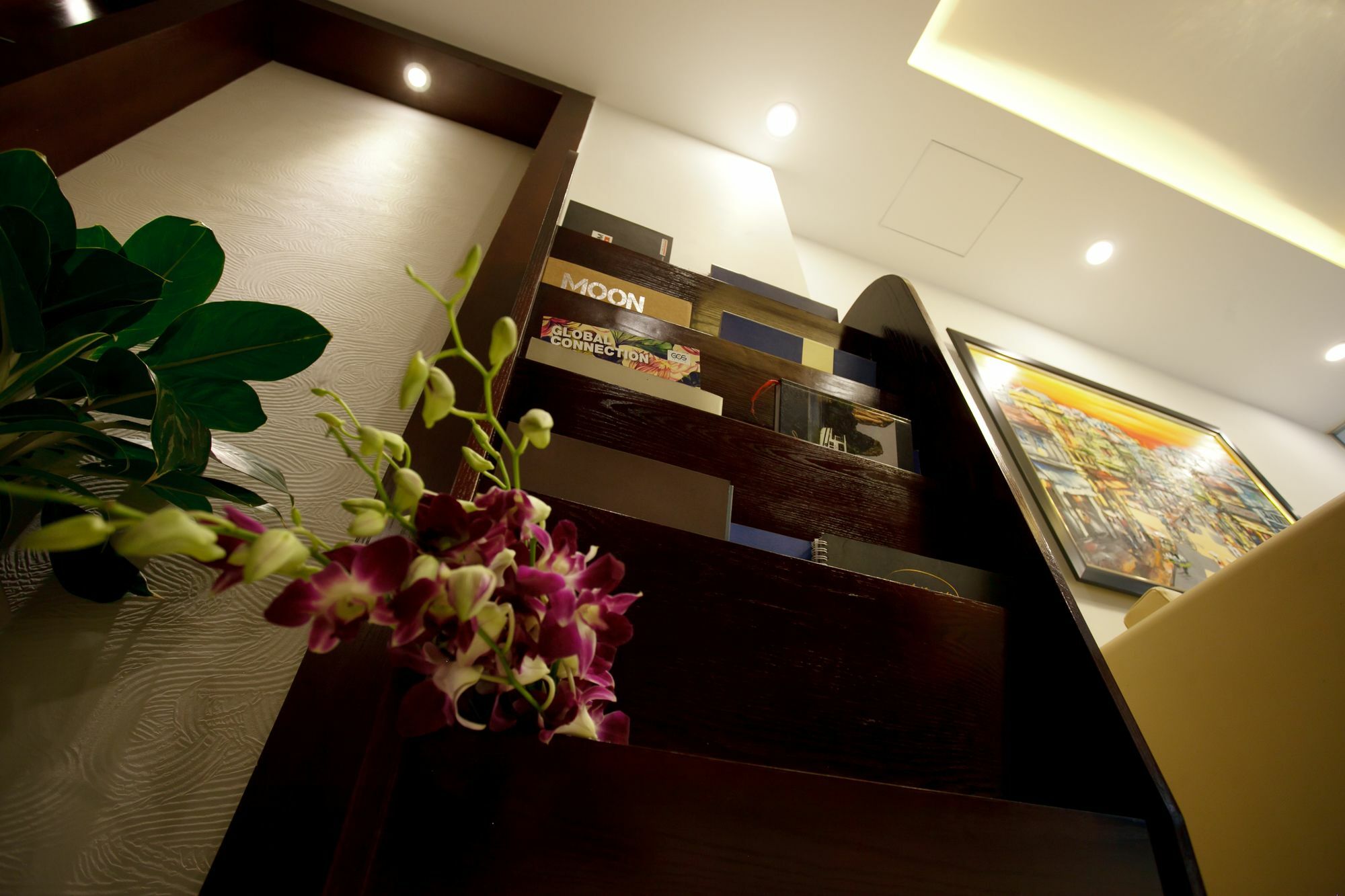 Hanoi Pomihoa Hotel Exterior photo